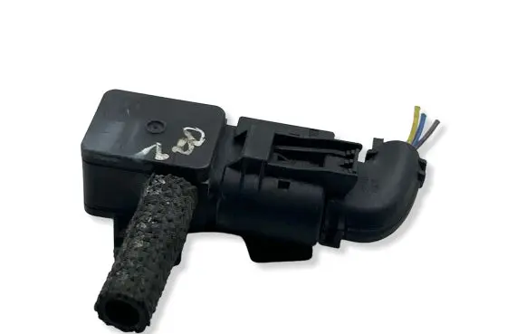 BMW 3 E90 E91 Exhaust gas pressure sensor 7805152 9K19
