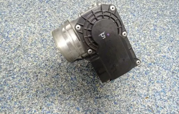 Volvo XC90 Throttle valve 31293736