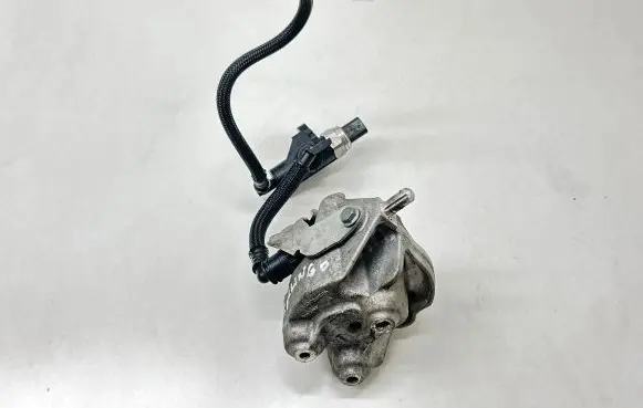 Citroen Berlingo Fuel pump bracket 9824088780