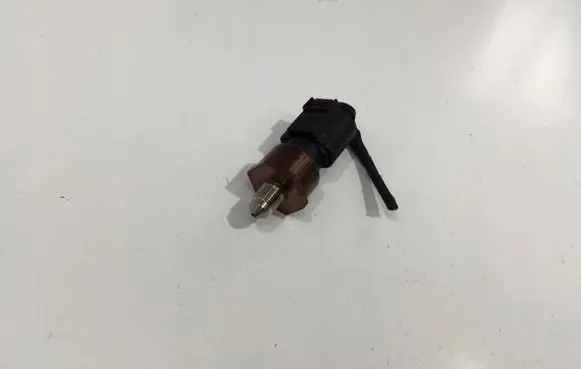 Fuel pressure sensor