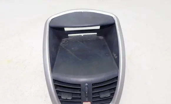 Peugeot 207 Panel trim 34767564 188297