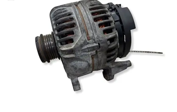 Volkswagen PASSAT B5.5 Generator/alternator 028903031