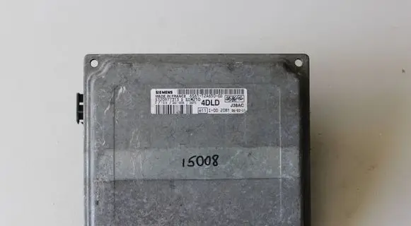 Ford Fiesta Engine control unit/module 6S6112A650GD S120977313D