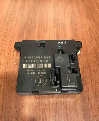 Mercedes-Benz E W211 Door control unit/module 2118201526 356805