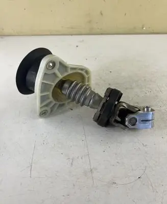 Jeep Grand Cherokee Steering column universal joint PP166460109 68086160AA 68086160A
