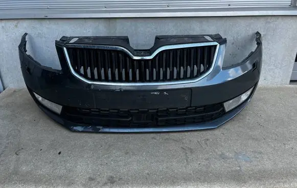 Skoda Octavia Mk3 (5E) Front bumper LF7Y