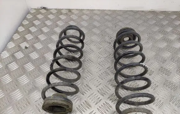 Volkswagen Polo V 6R Rear coil spring