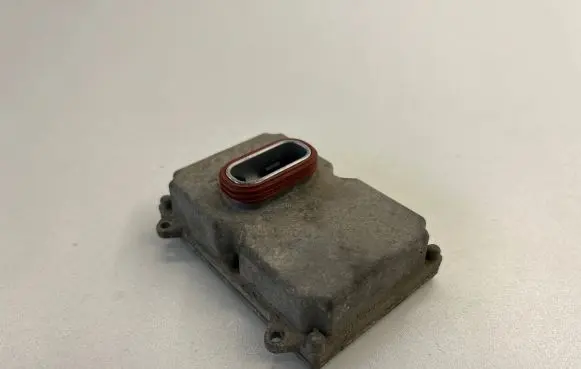 Mercedes-Benz E W211 Headlight ballast module Xenon A0028202426 5DF00827900