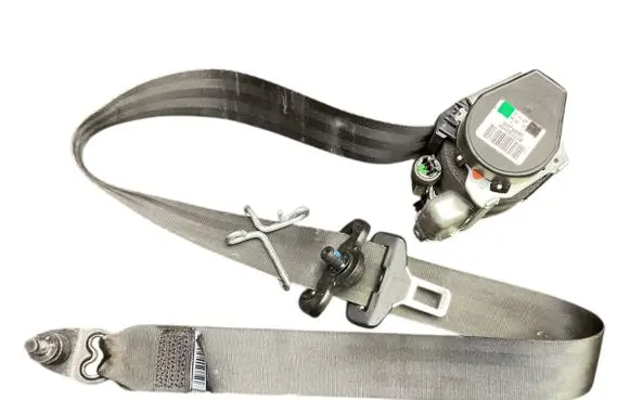 Ford Focus Front seatbelt BM5161294ACW 617232000