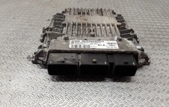 Volvo V50 Engine control unit/module 30729065A 5WS400921T