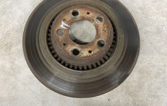 Volvo V70 Front brake disc 