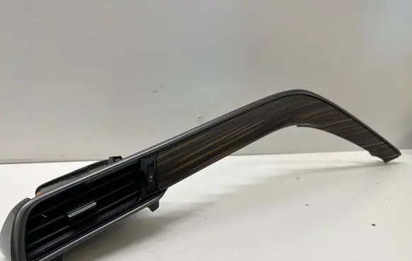Toyota Camry VIII XV70 Dashboard side air vent grill/cover trim 5568033050