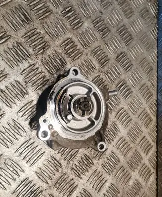 Subaru Legacy Vacuum pump