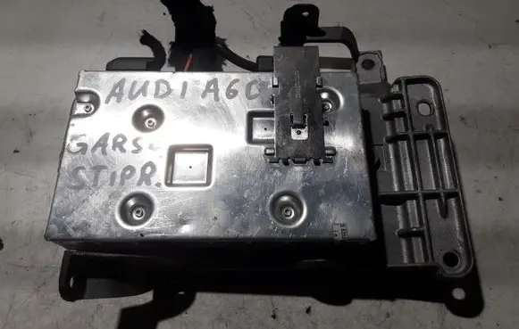 Audi A6 S6 C6 4F Sound amplifier