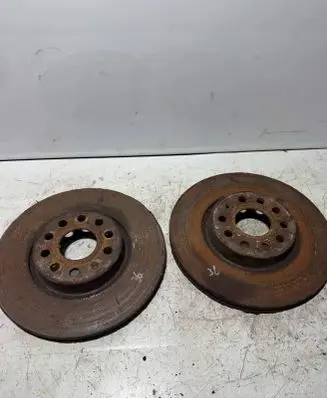 Volkswagen Golf VI Rear brake disc