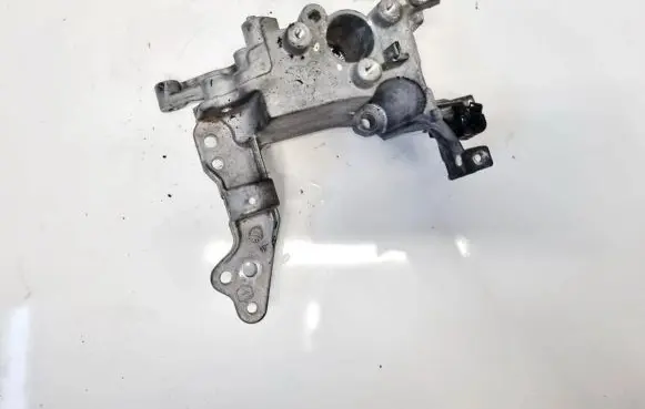 Citroen C4 II Engine mounting bracket 9804121180