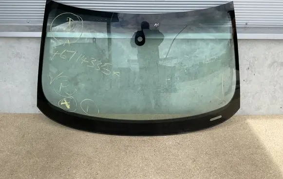 Audi A1 Front windscreen/windshield window 