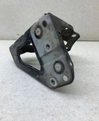 Audi A6 S6 C6 4F Fender mounting bracket A1M008S109 4E0821136A