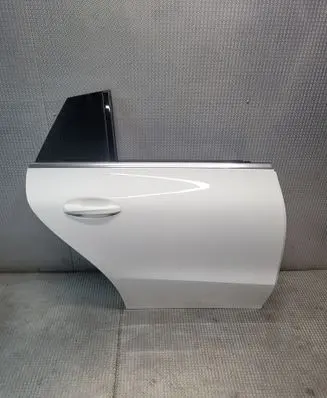 Mercedes-Benz CLA C118 X118 Rear door
