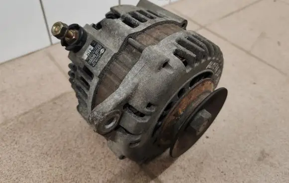 Nissan Almera N16 Generator/alternator 23100BN300 LR1100724