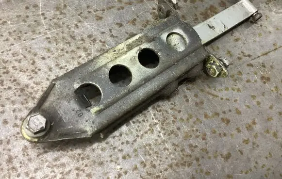 Mercedes-Benz W123 Front door check strap stopper 0283