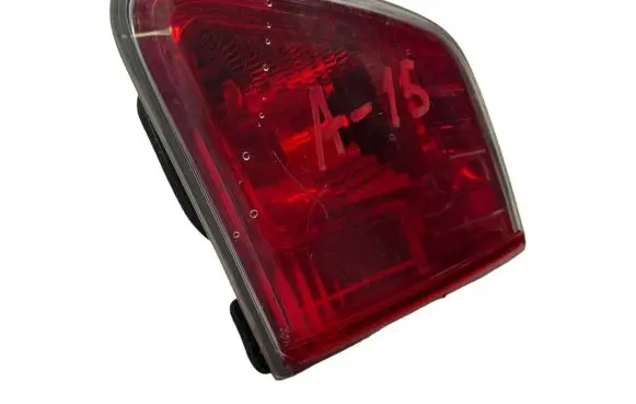 Toyota Avensis T270 Tailgate rear/tail lights 08049