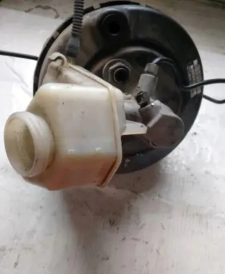 Opel Astra J Brake booster 13338057