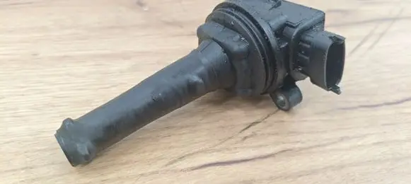 Volvo XC70 High voltage ignition coil 9125601