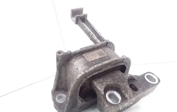 Volkswagen Golf VII Engine mount bracket 5Q0199262CP