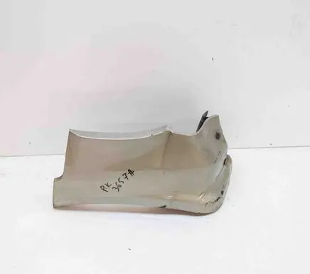 Mitsubishi Pajero Fender grill MR438733