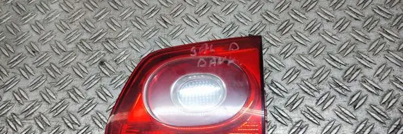 Volkswagen Tiguan Tailgate rear/tail lights 5N0945094