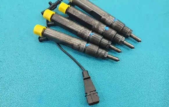 Volkswagen Bora Fuel injector 038130201F IMPRK1366595