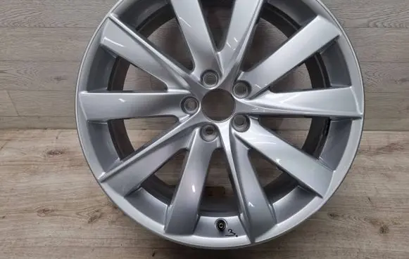 R19 alloy rim