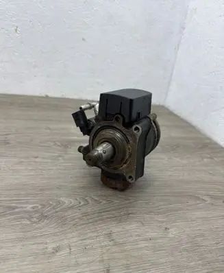 Volkswagen Caddy Fuel injection high pressure pump 03L130755AH 080113172533