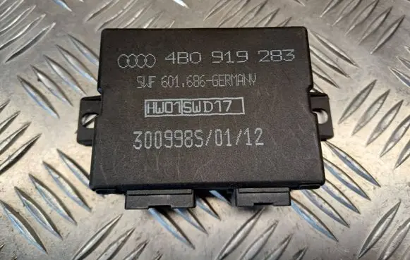 Audi A4 S4 B5 8D Parking PDC control unit/module 4B0919283