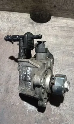 Audi A3 S3 8P Fuel injection high pressure pump 03L130755D