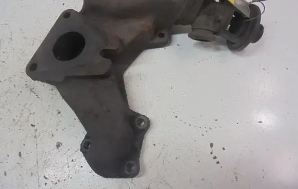 Peugeot 406 Exhaust manifold 9613020480