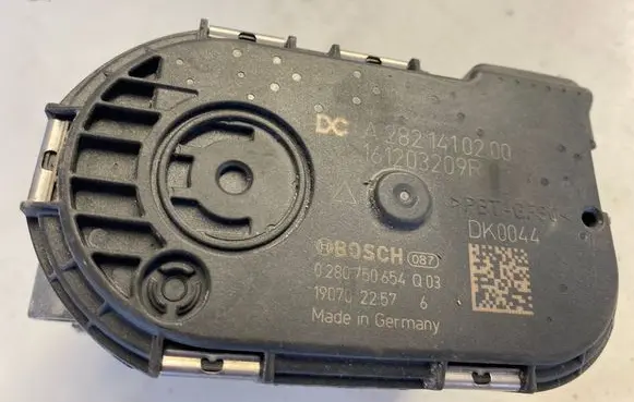 Nissan Qashqai J12 Throttle valve 161203209R A2821410200 0280750654