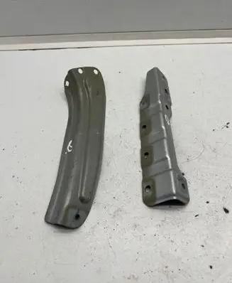 Dacia Spring Fender mounting bracket 