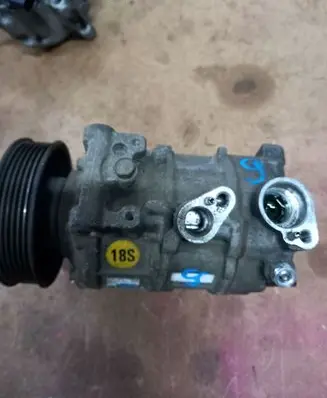 Volkswagen Golf VII Air conditioning (A/C) compressor (pump)