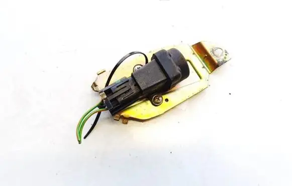 Ford Mondeo Mk III Fuel cut-off switch 1s7t9341bA 1s7t-9341-bA