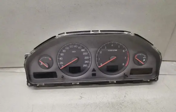 Volvo V70 Speedometer (instrument cluster) 9499668 69294570T