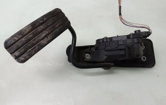 Renault Espace - Grand espace IV Accelerator throttle pedal 8200104482 82000071513