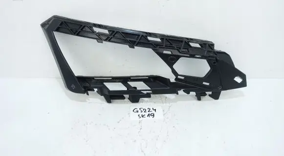 Skoda Kodiaq Front bumper mounting bracket 565807056