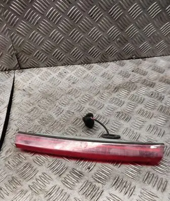 Toyota Avensis T250 Third/center stoplight