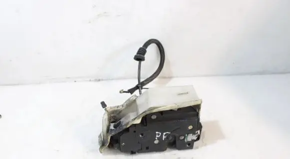 Volkswagen Phaeton Front door lock