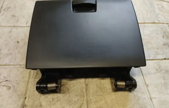 Hyundai Santa Fe Glove box 847452B000 U0455048