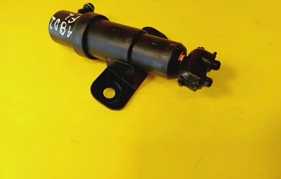 Headlight washer spray nozzle