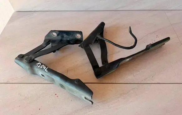 BMW 5 E60 E61 Engine bonnet/hood hinges 7008727 7008728