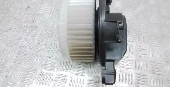 Ford Fusion II Heater fan/blower AY2727006220